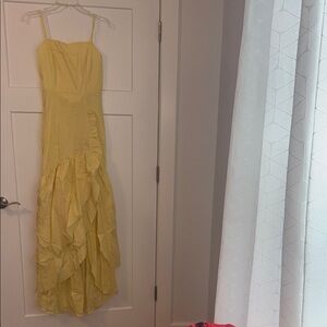 Elegant Yellow Ruffled Dress
